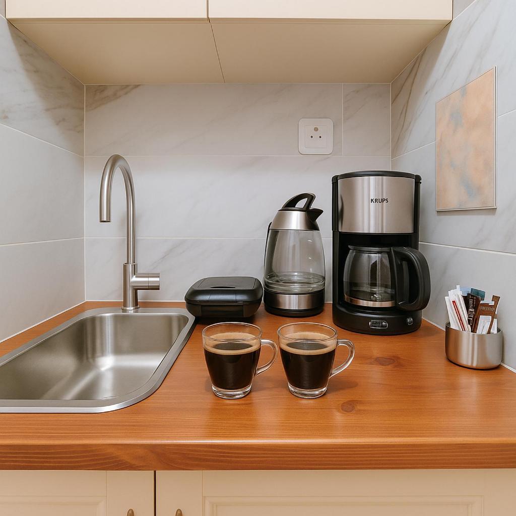 Stylish, Comfy Suite In The Heart Of Athens Ngoại thất bức ảnh