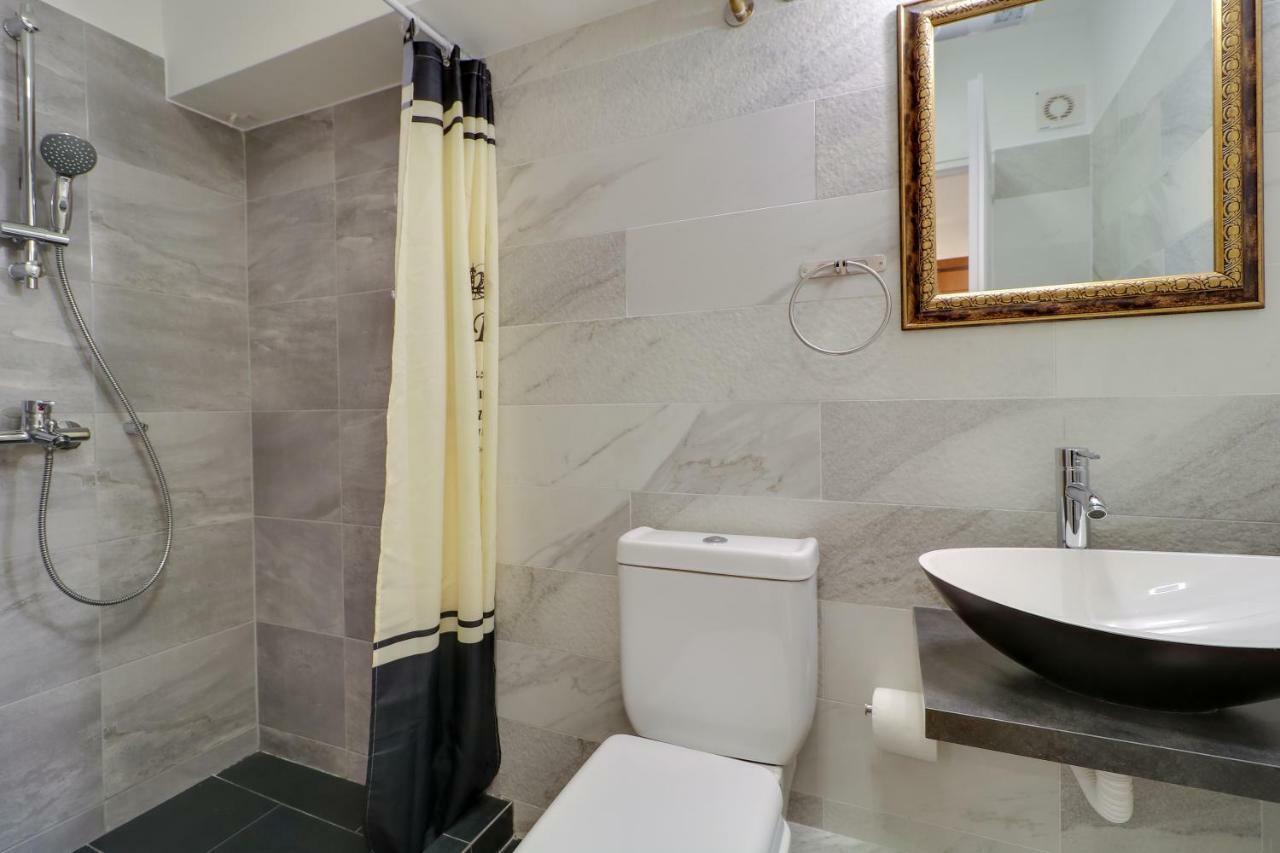 Stylish, Comfy Suite In The Heart Of Athens Ngoại thất bức ảnh